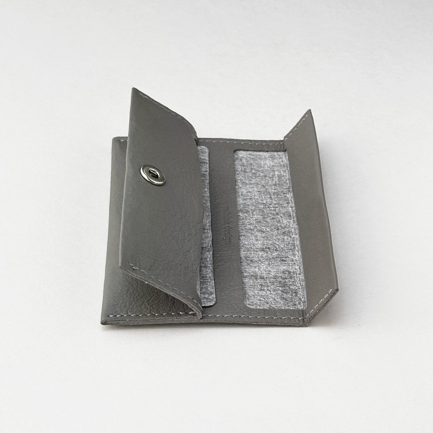 Less Wallet Delorean