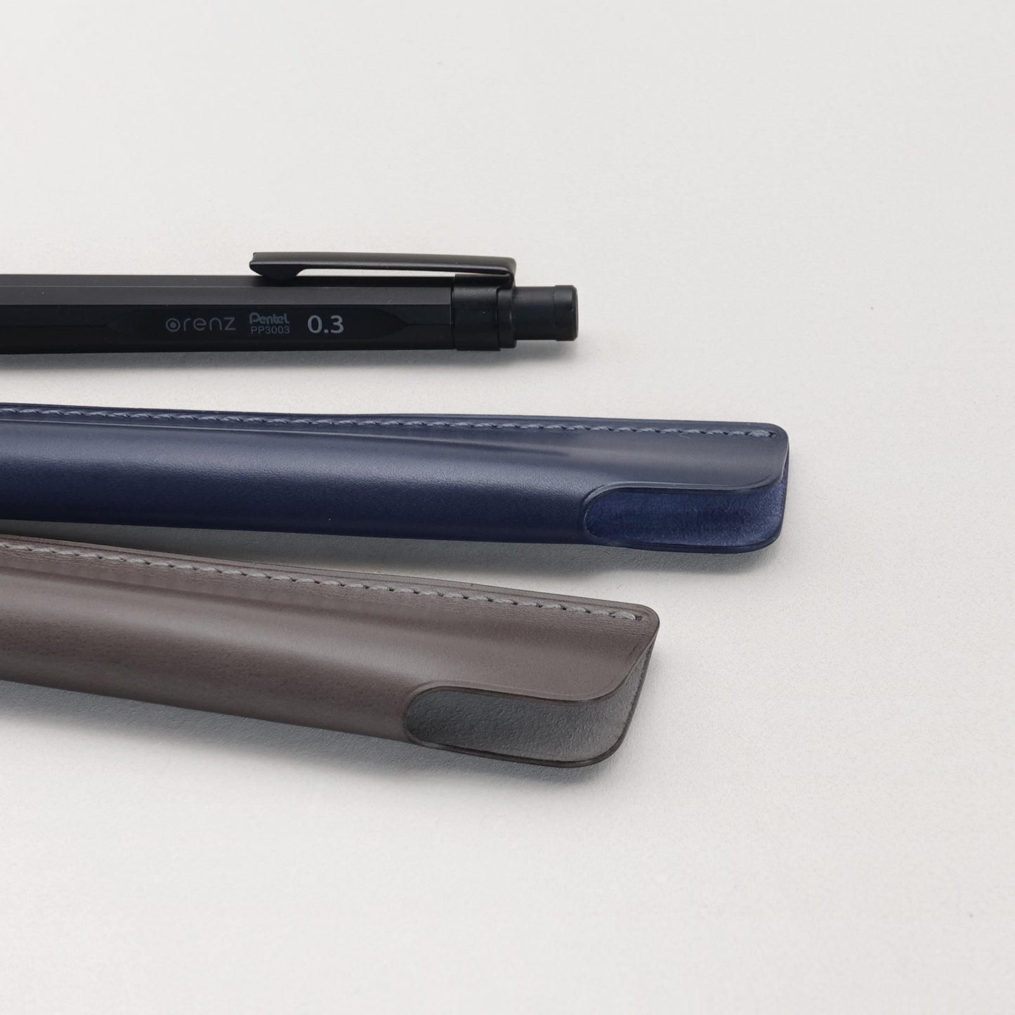 Narrow Pen Sheath Calf