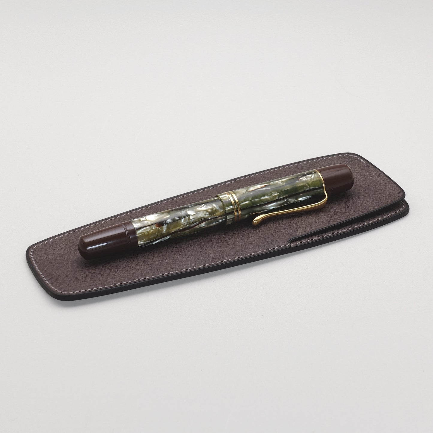Duo Pen Sheath Nebbia