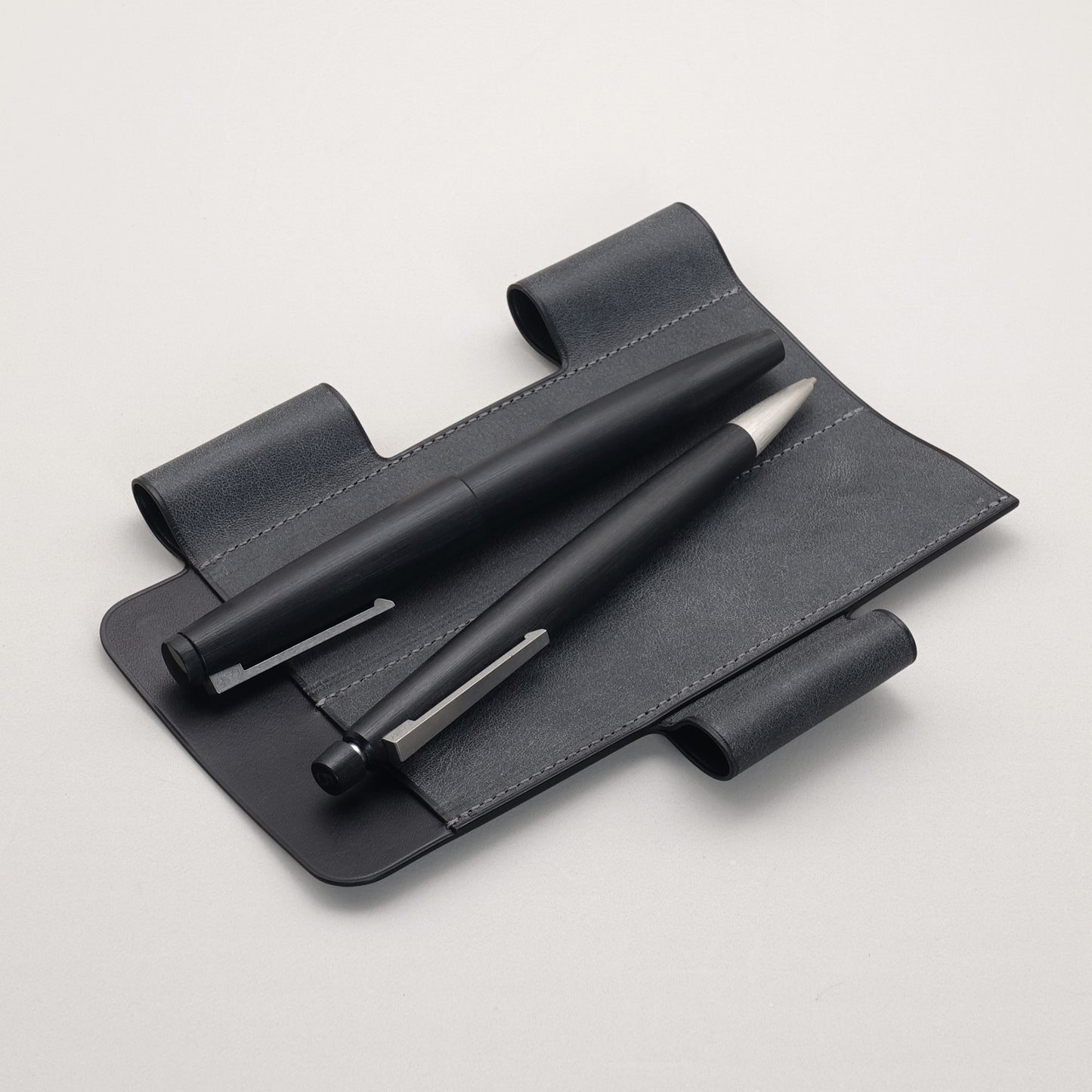 Lim Pen Sleeve Nebbia